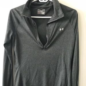 Under Armor Women’s light weight pull over